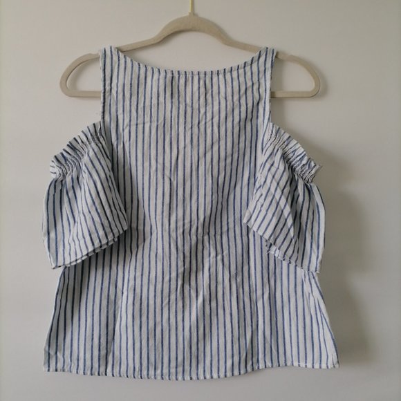 Everly Women's Blue Stripe Blouse Cold Shoulder Size S - Picture 2 of 6